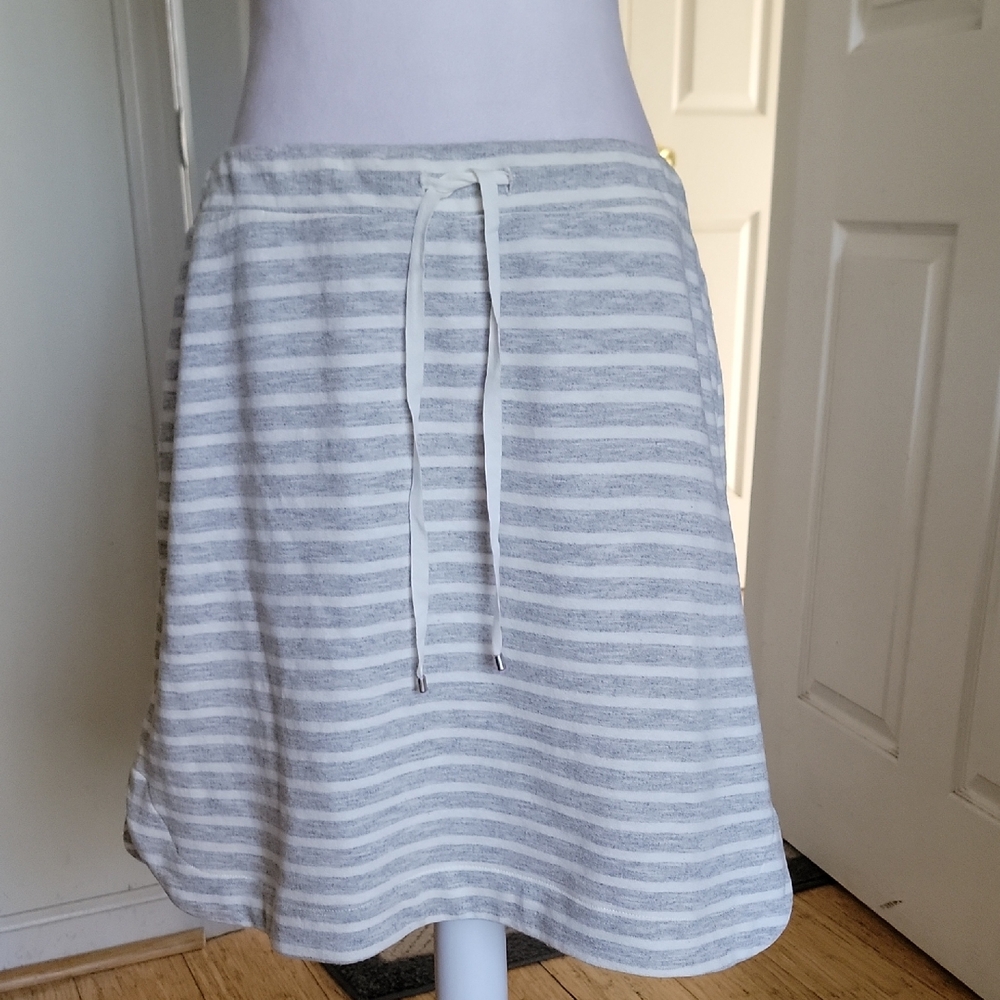DAkini Gray and White Striped Skirt Ina Sweat Shirt Type Material